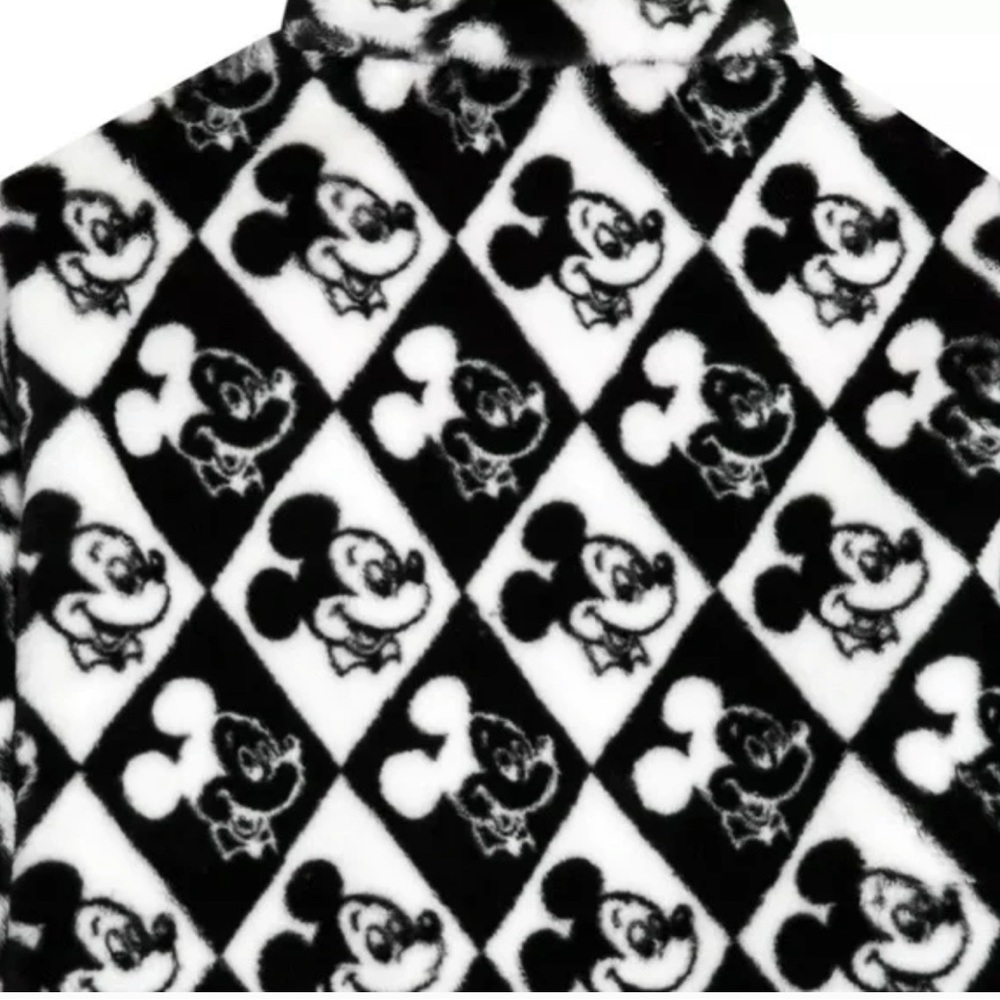 VHTF DISNEY FURRY FLEECE MICKEY BLACK AND WHITE SMALL S EUC - Picture 2 of 10